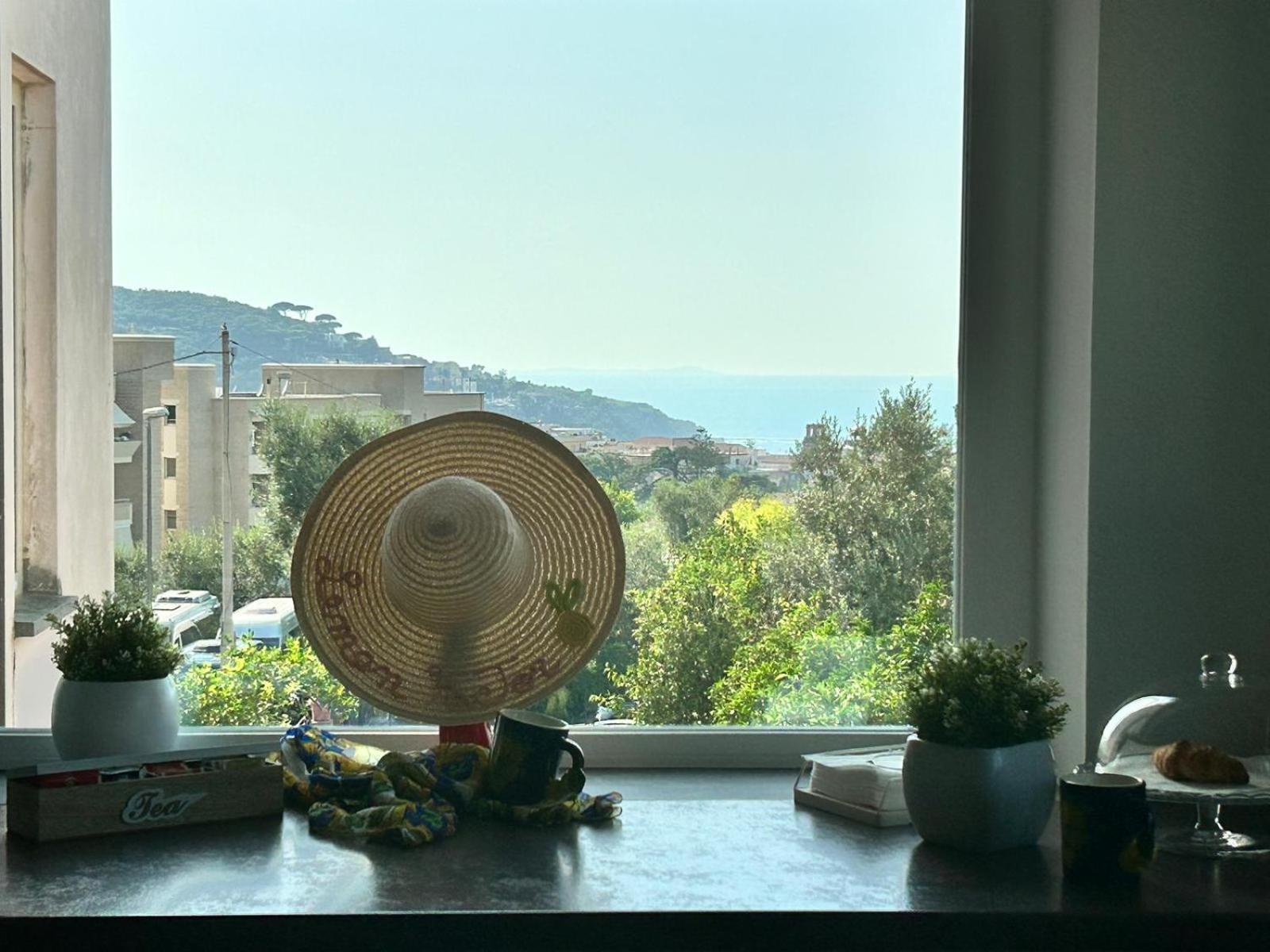 Bed and Breakfast Lemon Factor Sorrento Esterno foto